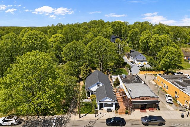 1550 Main Road, Jamesport, NY 11901