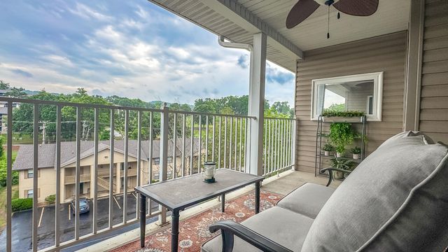 32 Golfshores Drive Apt 23, Branson, MO 65616