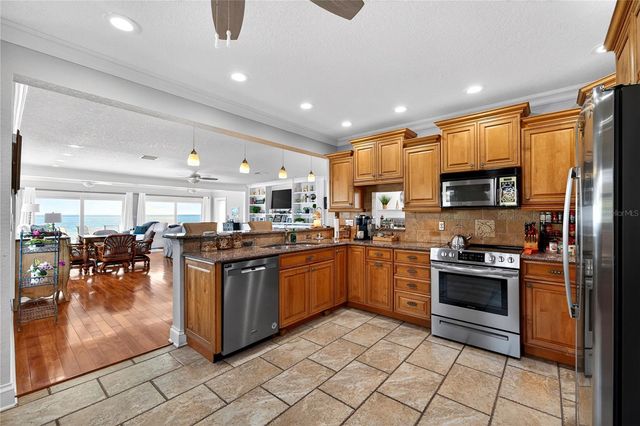 2540 E BAY ISLE DRIVE SE, St Petersburg, FL 33705