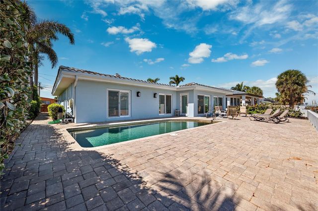 2540 E BAY ISLE DRIVE SE, St Petersburg, FL 33705