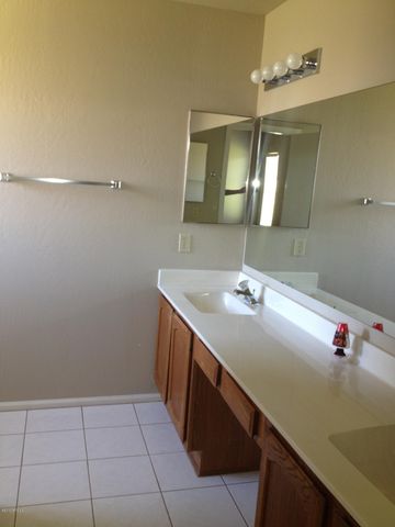 7705 W San Miguel Avenue, Glendale, AZ 85303