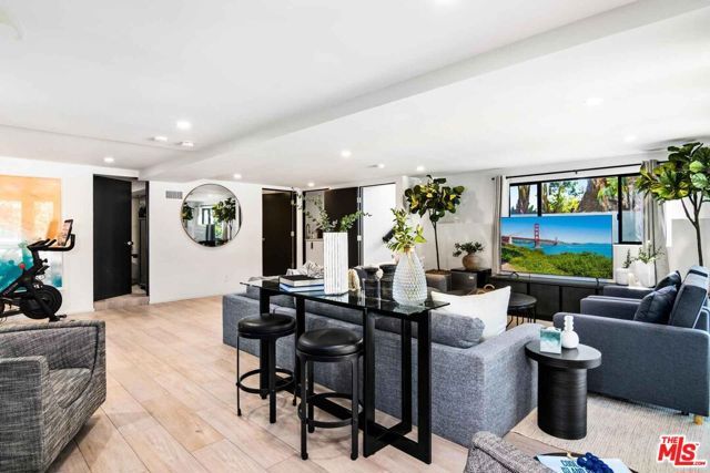 27120 Sea Vista Drive 3, Malibu, CA 90265