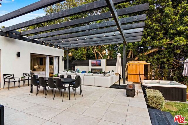 27120 Sea Vista Drive 3, Malibu, CA 90265