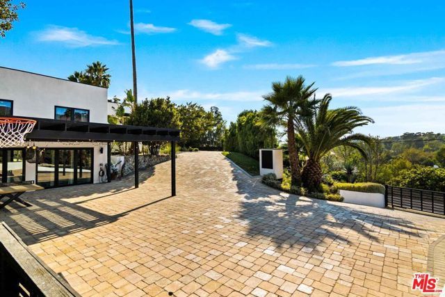 27120 Sea Vista Drive 3, Malibu, CA 90265