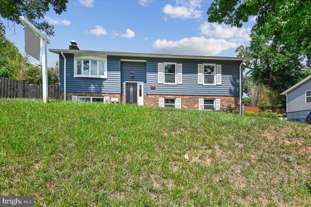 6004 QUEENS CHAPEL RD, Hyattsville, MD 20782