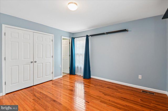 6004 QUEENS CHAPEL RD, Hyattsville, MD 20782