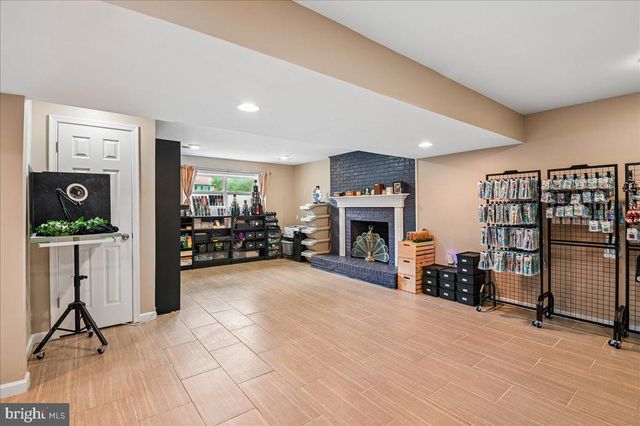 6004 QUEENS CHAPEL RD, Hyattsville, MD 20782