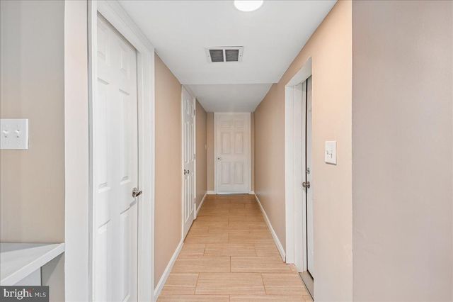 6004 QUEENS CHAPEL RD, Hyattsville, MD 20782
