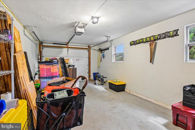 6004 QUEENS CHAPEL RD, Hyattsville, MD 20782