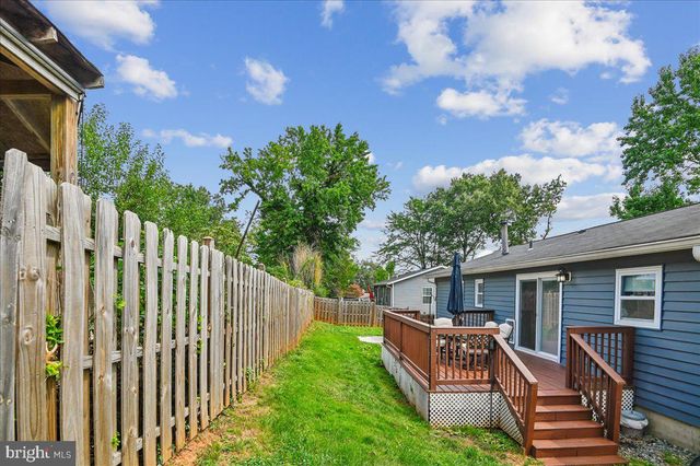 6004 QUEENS CHAPEL RD, Hyattsville, MD 20782