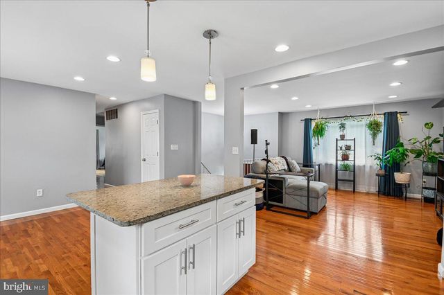 6004 QUEENS CHAPEL RD, Hyattsville, MD 20782