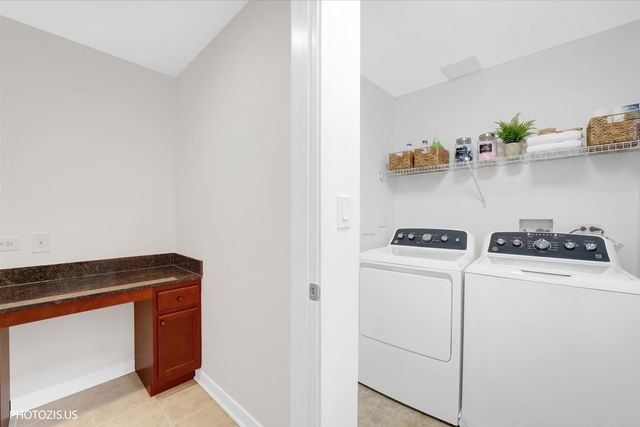 425 Benjamin Drive 207, Vernon Hills, IL 60061