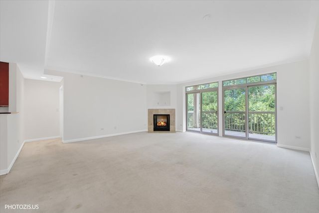425 Benjamin Drive 207, Vernon Hills, IL 60061