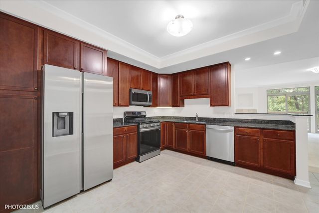 425 Benjamin Drive 207, Vernon Hills, IL 60061