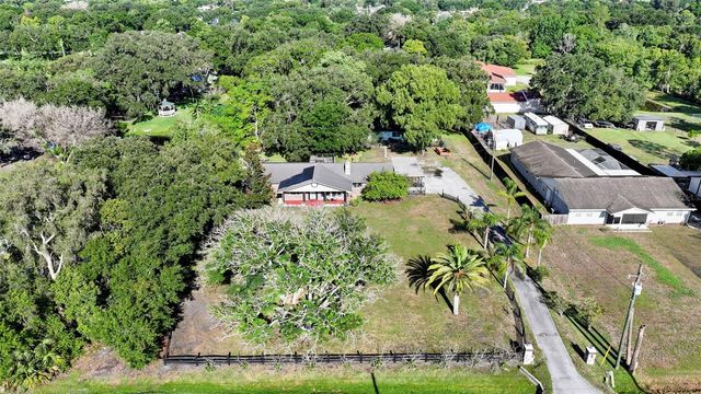 298-300 ORANGE AVENUE, St Cloud, FL 34769