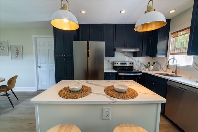 13148 3RD STREET E, St Petersburg, FL 33708