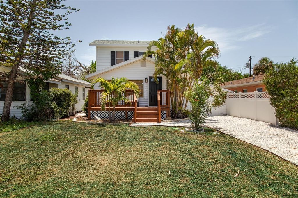 13148 3RD STREET E, St Petersburg, FL 33708