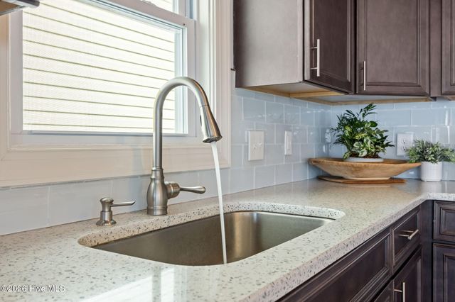 1513 Bayview Road, Bath, NC 27808