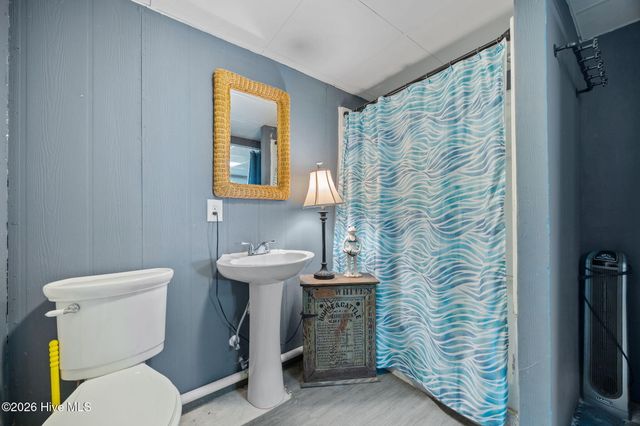 1513 Bayview Road, Bath, NC 27808