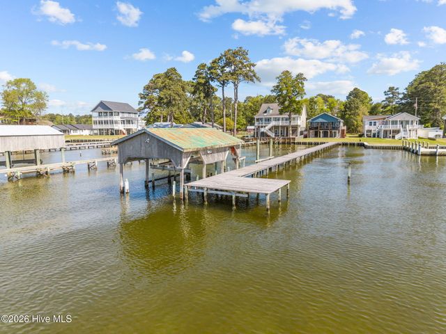 1513 Bayview Road, Bath, NC 27808