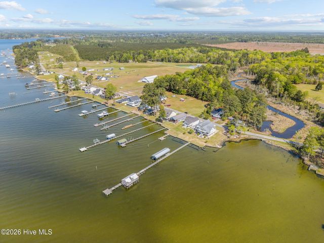 1513 Bayview Road, Bath, NC 27808
