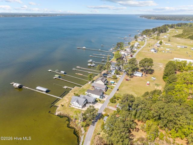 1513 Bayview Road, Bath, NC 27808