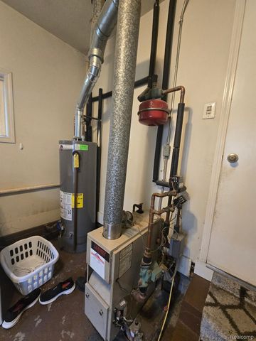 19048 Maryland Street, Roseville, MI 48066