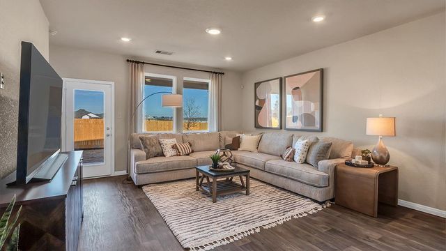 166 Caddo BND, Kyle, TX 78640