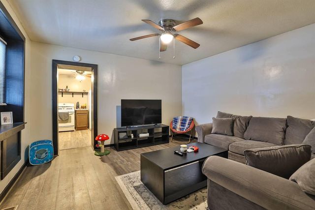 142 4th Avenue, Dayton, KY 41074