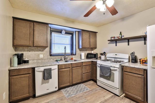 142 4th Avenue, Dayton, KY 41074