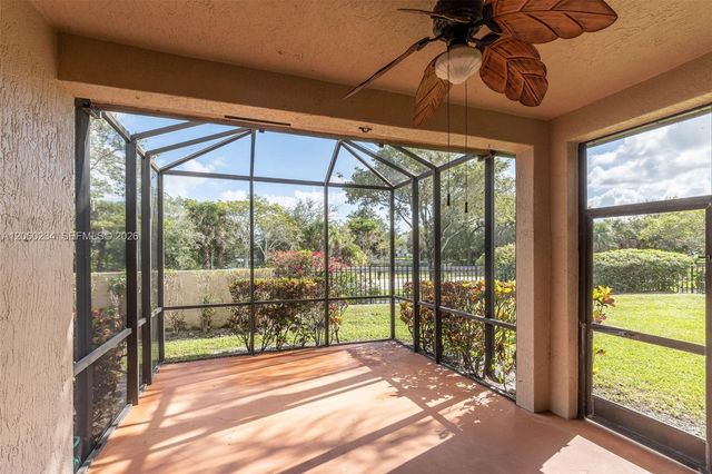 3044 La Mirage Dr, Lauderhill, FL 33319
