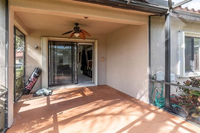 3044 La Mirage Dr, Lauderhill, FL 33319