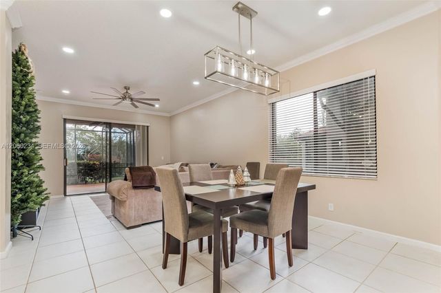 3044 La Mirage Dr, Lauderhill, FL 33319