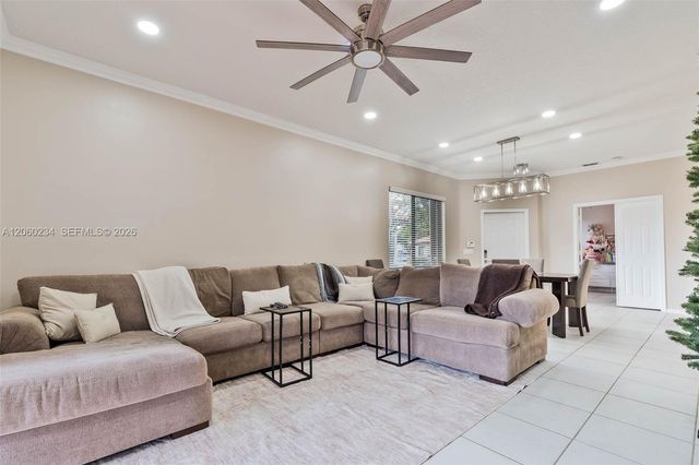 3044 La Mirage Dr, Lauderhill, FL 33319