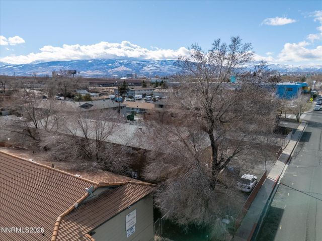 2555 G Street, Sparks, NV 89431