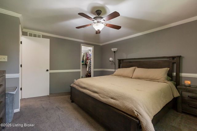 7413 Colt Dr, Louisville, KY 40214