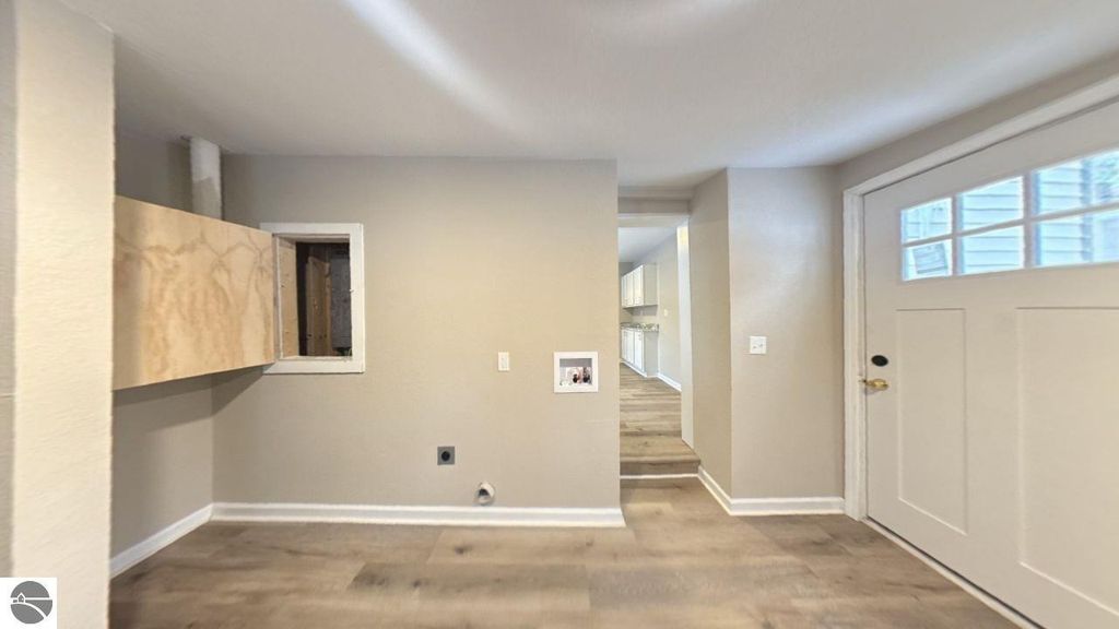 Image 10 of property listing at 634 S Oak Street, Mt Pleasant, MI 48858