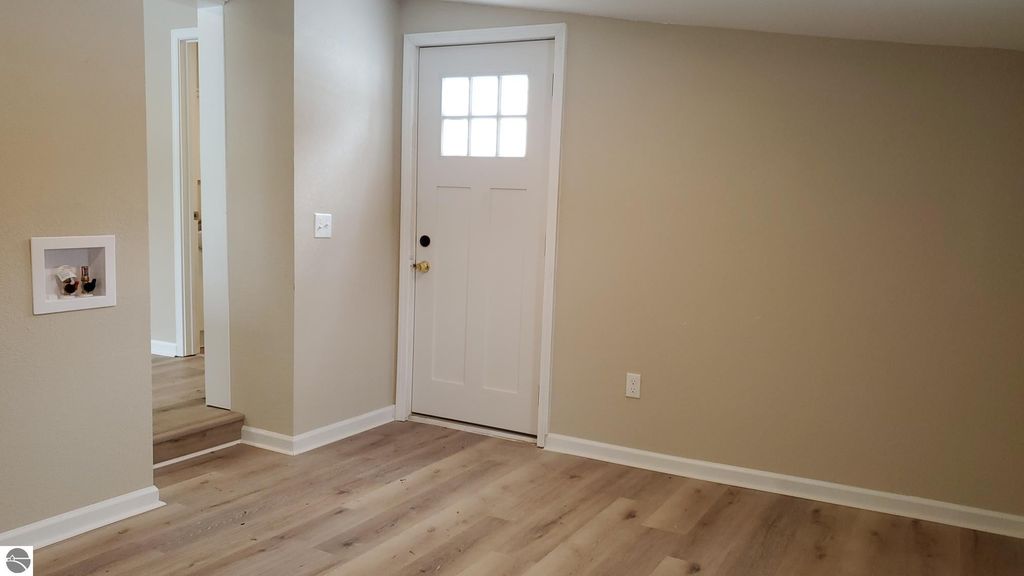 Image 12 of property listing at 634 S Oak Street, Mt Pleasant, MI 48858