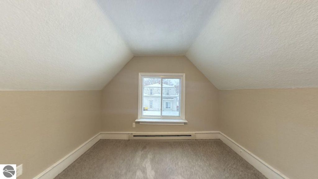 Image 21 of property listing at 634 S Oak Street, Mt Pleasant, MI 48858