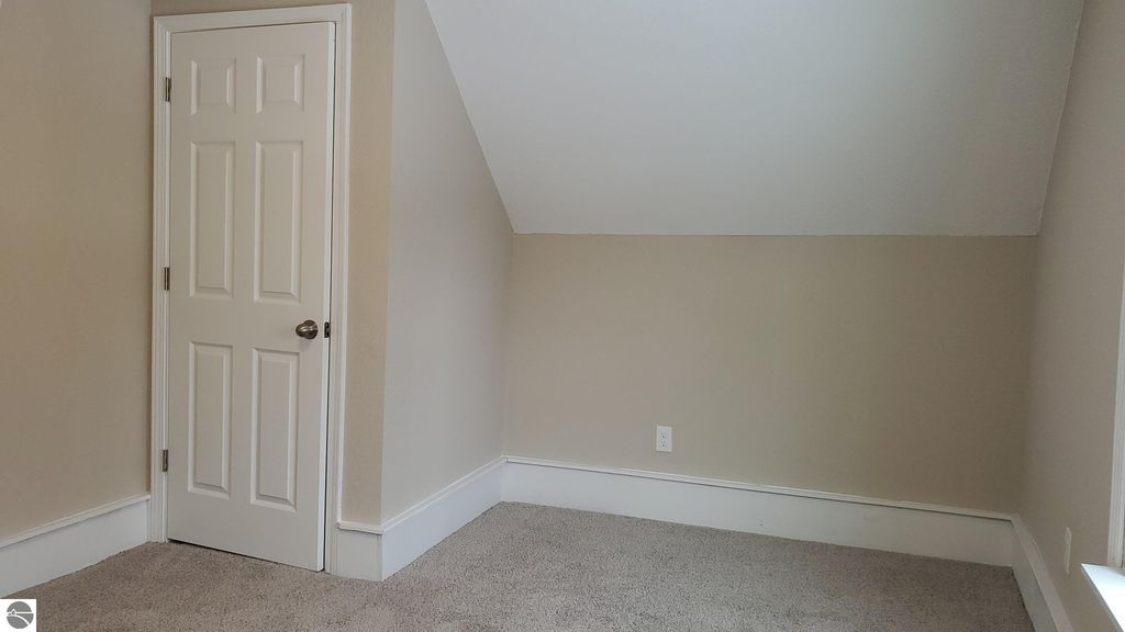 Image 22 of property listing at 634 S Oak Street, Mt Pleasant, MI 48858