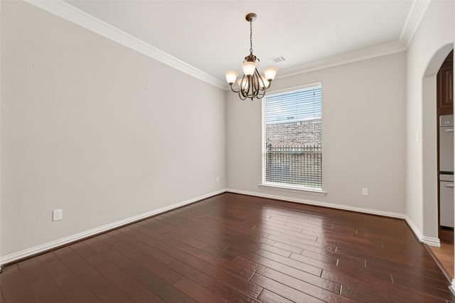 35 Woodmoor Place, Magnolia, TX 77354