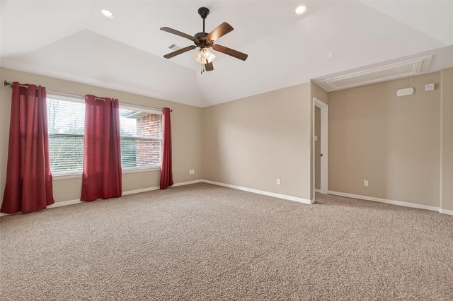 35 Woodmoor Place, Magnolia, TX 77354