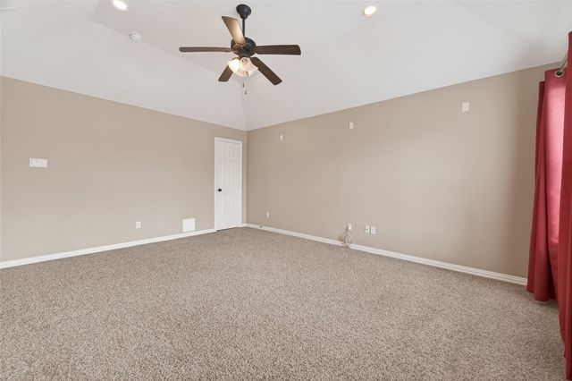 35 Woodmoor Place, Magnolia, TX 77354