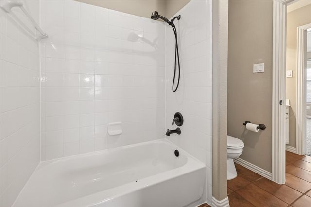 35 Woodmoor Place, Magnolia, TX 77354