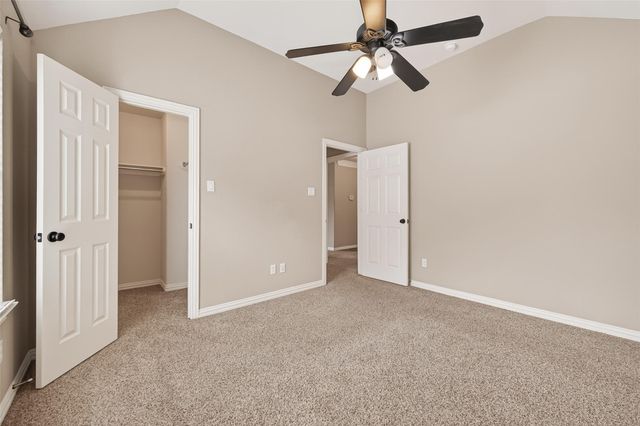 35 Woodmoor Place, Magnolia, TX 77354