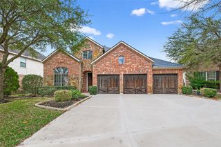 35 Woodmoor Place, Magnolia, TX 77354