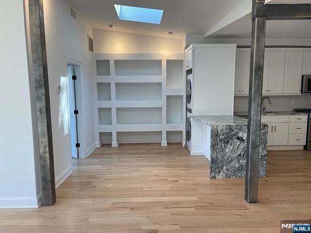 9009 Riverside Place 2, North Bergen, NJ 07047