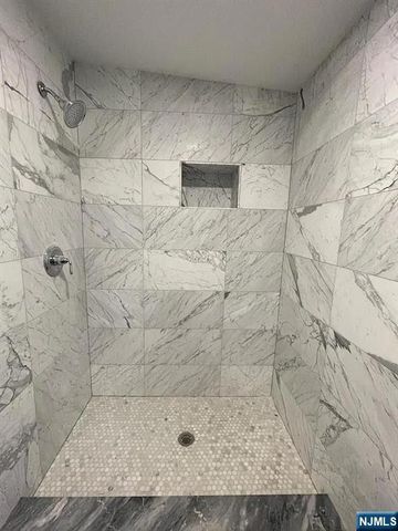 9009 Riverside Place 2, North Bergen, NJ 07047