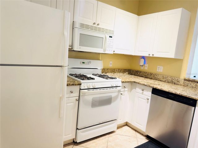 2721 VIA MURANO 324, Clearwater, FL 33764