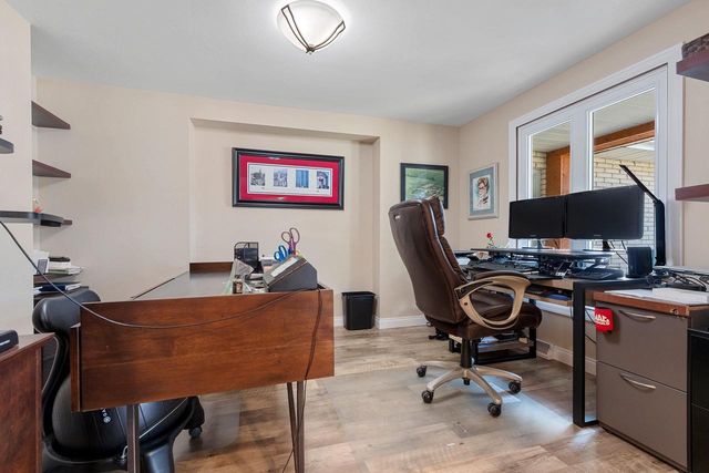 2031 PARKWOOD COURT, Green Bay, WI 54304